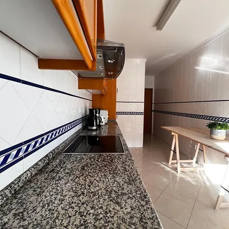 民宿 Ilumina Hostel Albufeira *